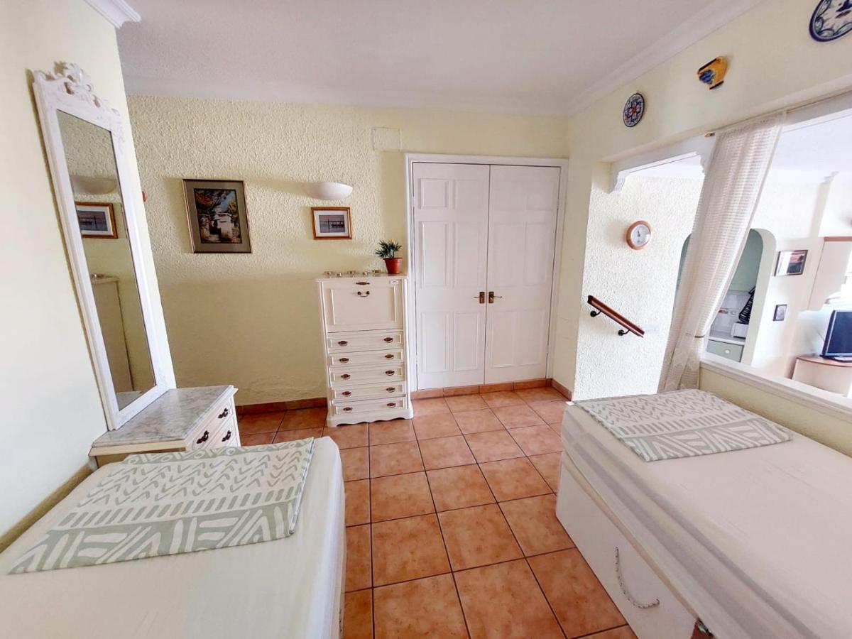 First Line Villa Floor Studio Apartment With Amazing Sea View Air Conditioned Just 50M From The Beach 阿德耶 外观 照片