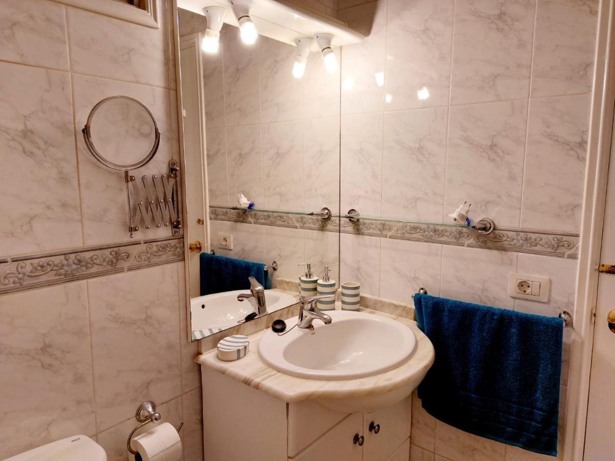 First Line Villa Floor Studio Apartment With Amazing Sea View Air Conditioned Just 50M From The Beach 阿德耶 外观 照片